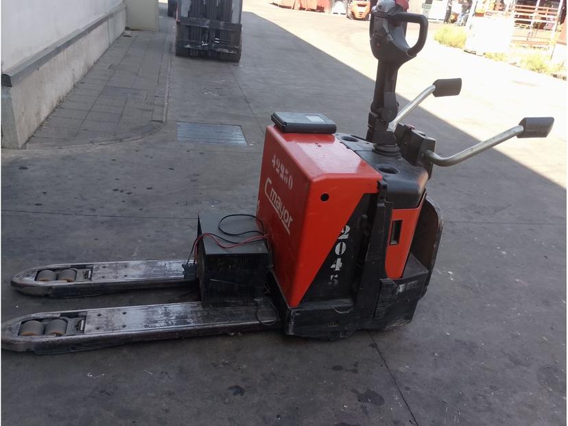 Transpaleta eléctrica 2000Kg TOYOTA LPE200