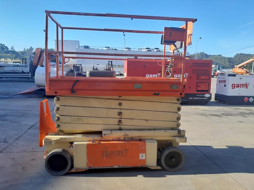 Plataforma tijera eléctrica 12M JLG 10RS